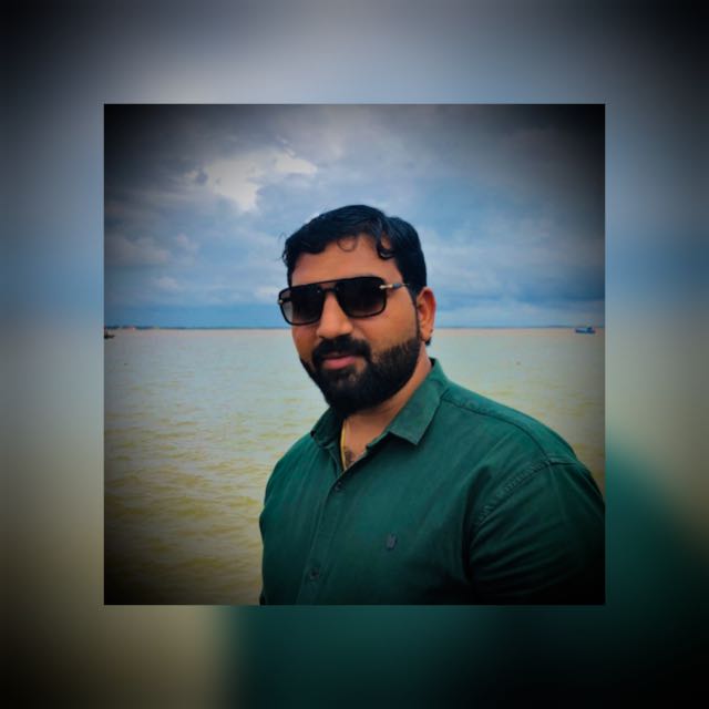 મોટા વરાછાના કાપડ મેન્યુફેક્ચરરે મિથિલિન બ્લુની 2000 બોટલ મફત વહેંચી