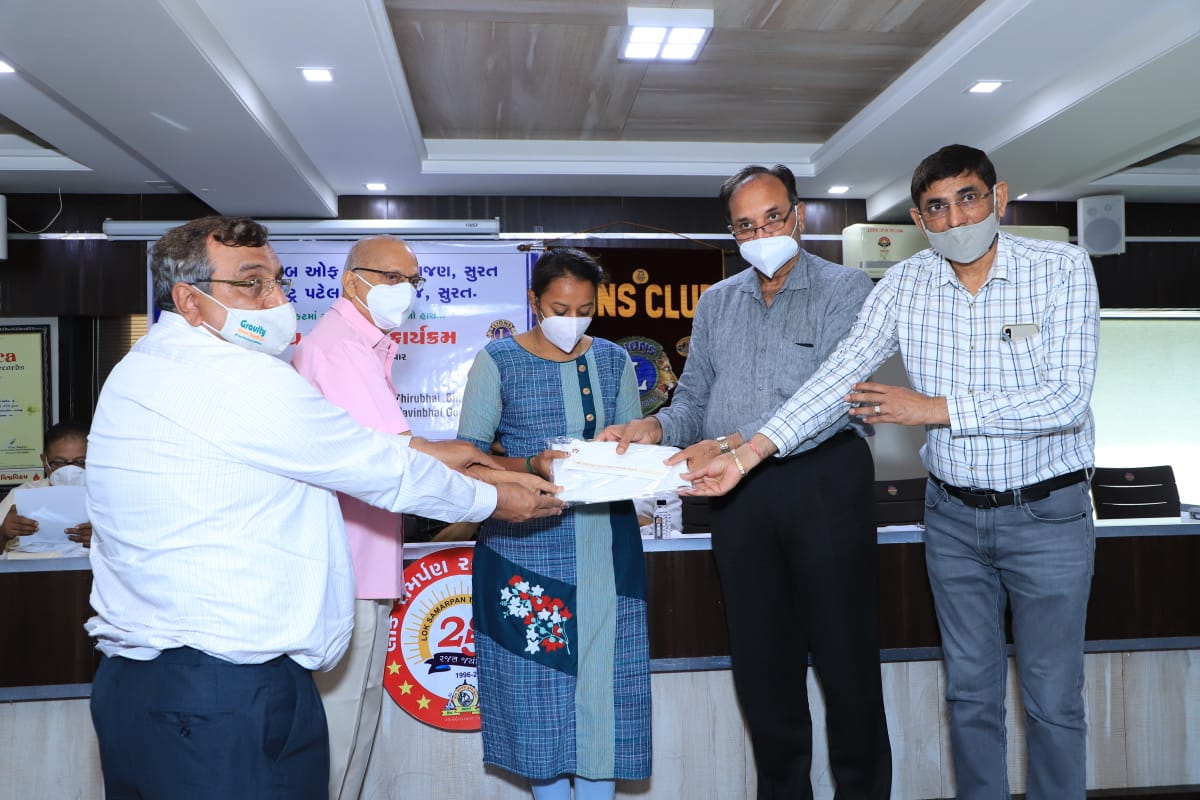 સૌરાષ્ટ્ર પટેલ સમાજ દ્વારા ૧૫૦ પરિવારને રૂપિયા ૮ લાખની સહાય