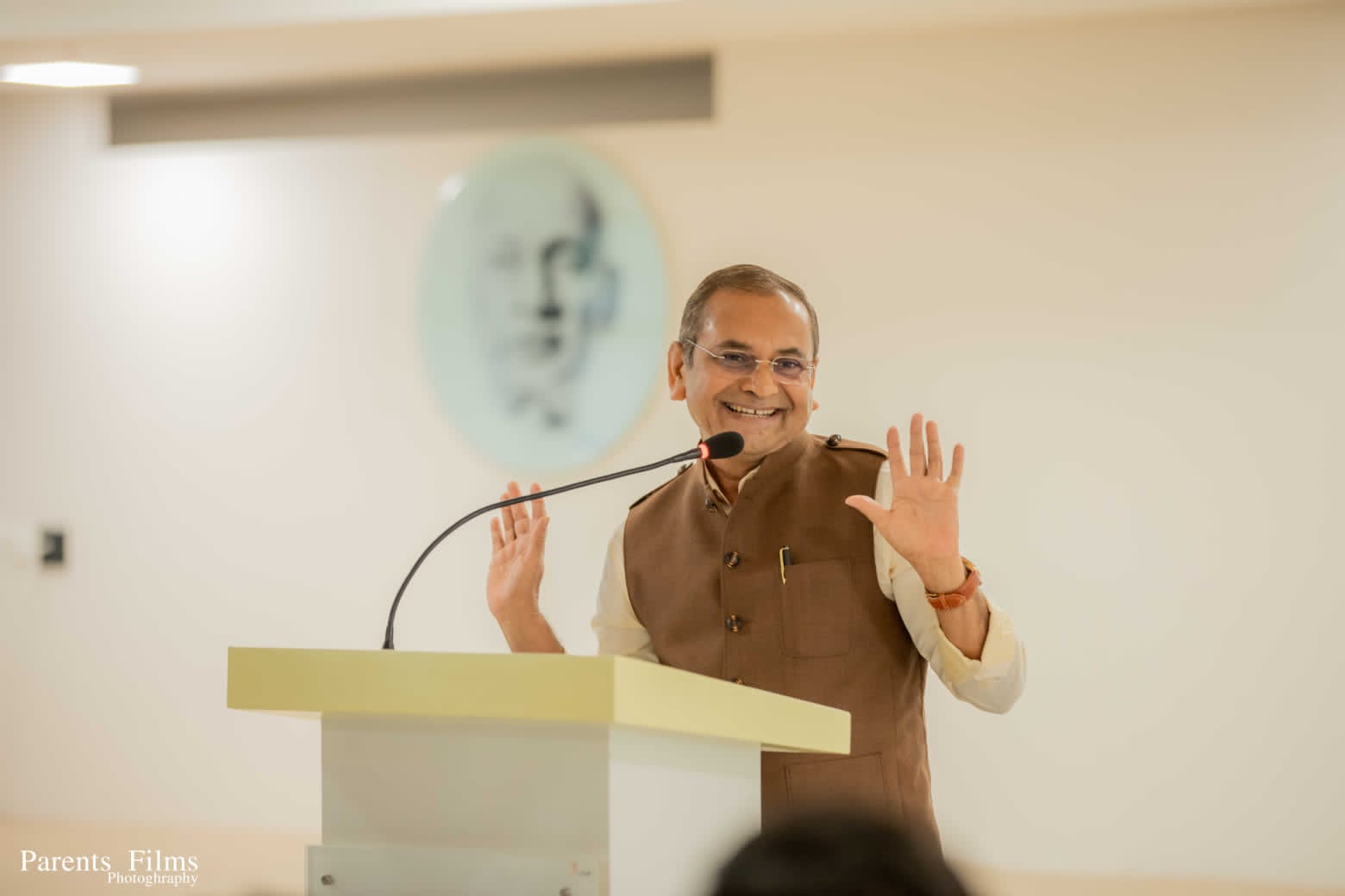 સુરતનાં સમસ્ત પાટીદાર સમાજનાં યુવાનો દ્વારા સુરત ખાતે સરદારધામ નિર્માણાધીન કરવા સ્વયંભુ લેવાયો સંકલ્પ
