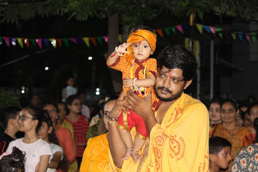 ઉત્રાણ શાલિગ્રામ સ્ટેટસમાં ધામધૂમથી ઉજવાયો કૃષ્ણ જન્માષ્ટમી મહોત્સવ