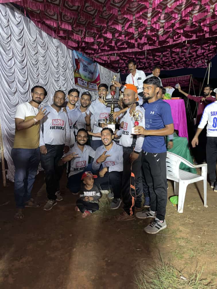 ગુરુ બ્રાહ્મણ સમાજ દ્વારા એક દિવસીય ક્રિકેટ ટુર્નામેન્ટ નું આયોજન કરવામાં આવ્યું અને યુવાનોને પ્રોત્સાહિત કરાયા