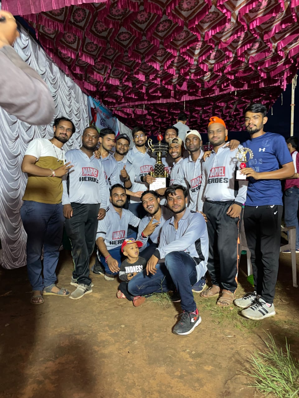 ગુરુ બ્રાહ્મણ સમાજ દ્વારા એક દિવસીય ક્રિકેટ ટુર્નામેન્ટ નું આયોજન કરવામાં આવ્યું અને યુવાનોને પ્રોત્સાહિત કરાયા
