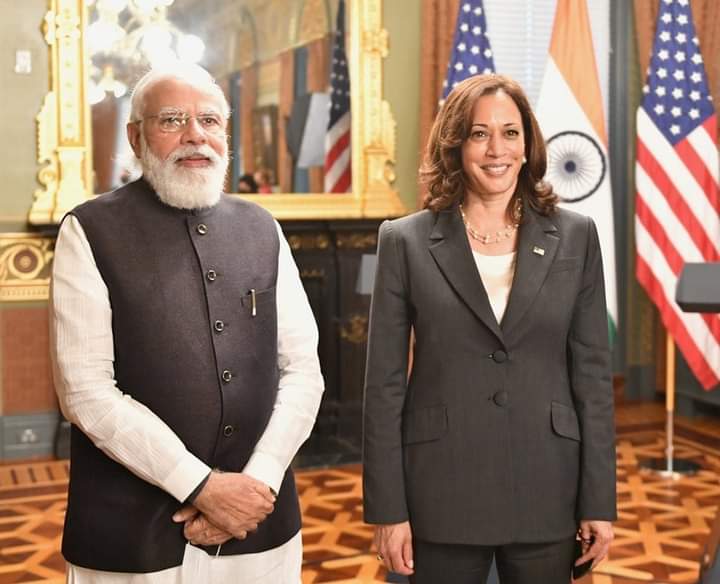 PM Modi US visit : અમેરિકાના ઉપરાષ્ટ્રપતિ કમલા હેરિસને મળ્યા પીએમ મોદી, પાકિસ્તાન પર આતંકવાદી પ્રવૃત્તિઓને લઇને સાધ્યુ નિશાન