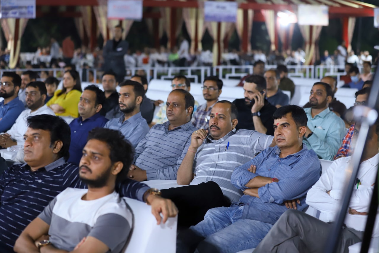 યુવા સંસ્કૃતિ ચેરીટેબલ ટ્રસ્ટ દ્વારા સુરતમાં સરદાર ગાથા યોજાઈ