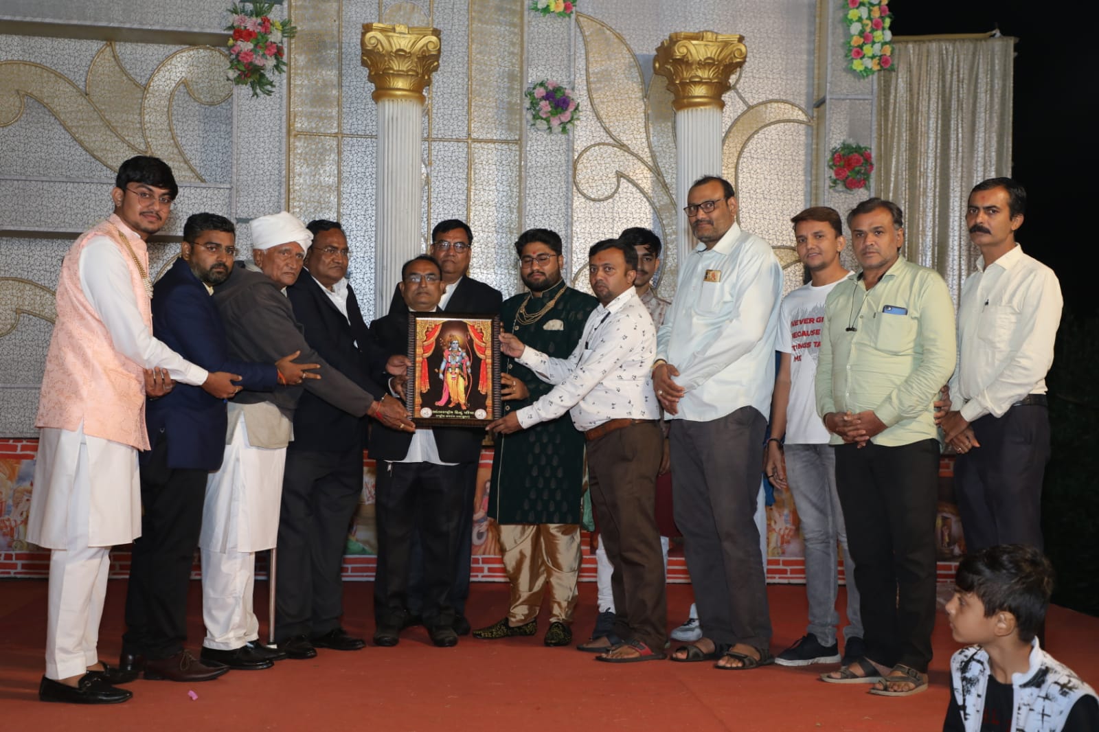 સુરત : લગ્ન પ્રસંગે સેવા સાથે સામાજીક સંદેશ આપતો બલર પરિવાર