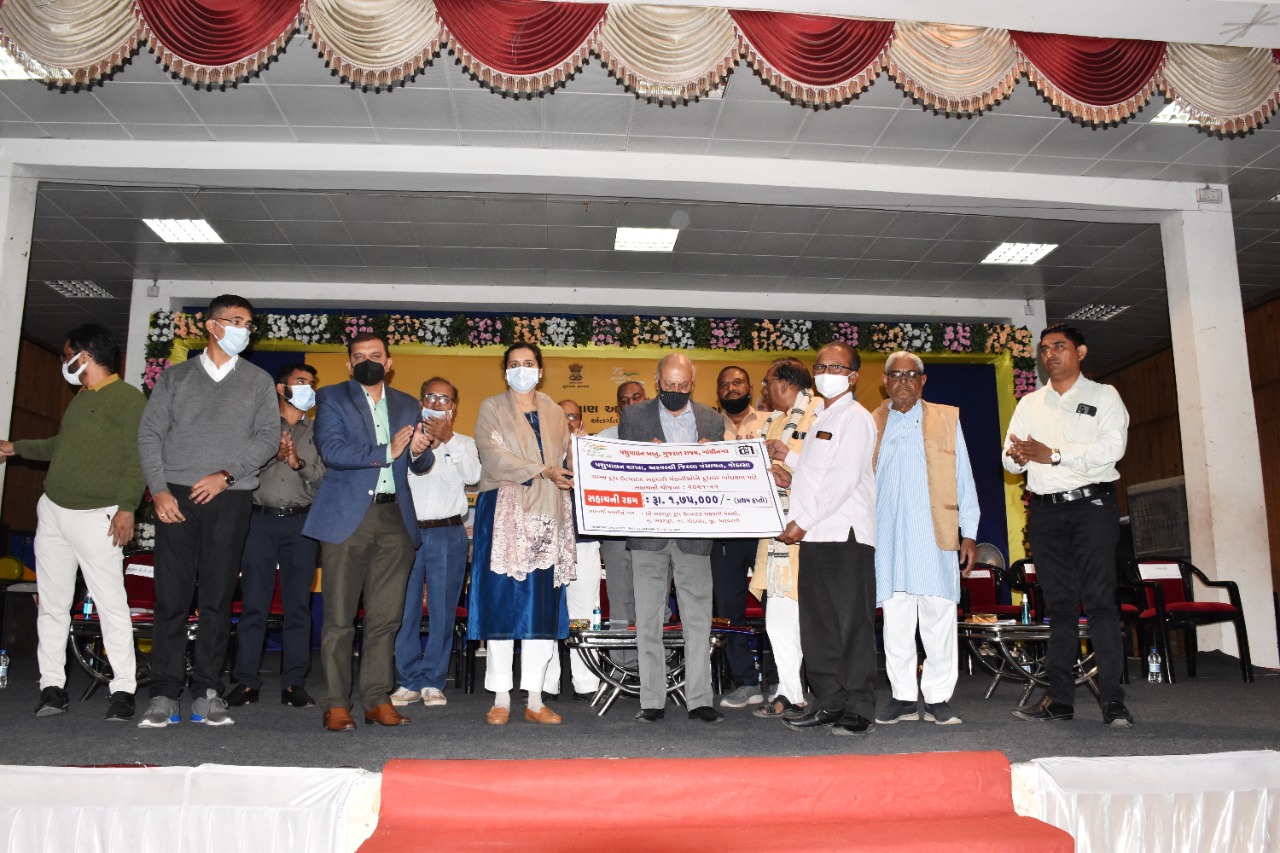 અરવલ્લી મોડાસાના ભામાશા હોલ ખાતે રાજ્ય બિન અનામત વર્ગના ઉપાધ્યક્ષ અધ્યક્ષતામાં સુશાસન દિવસની ઉજવણી કરાઈ