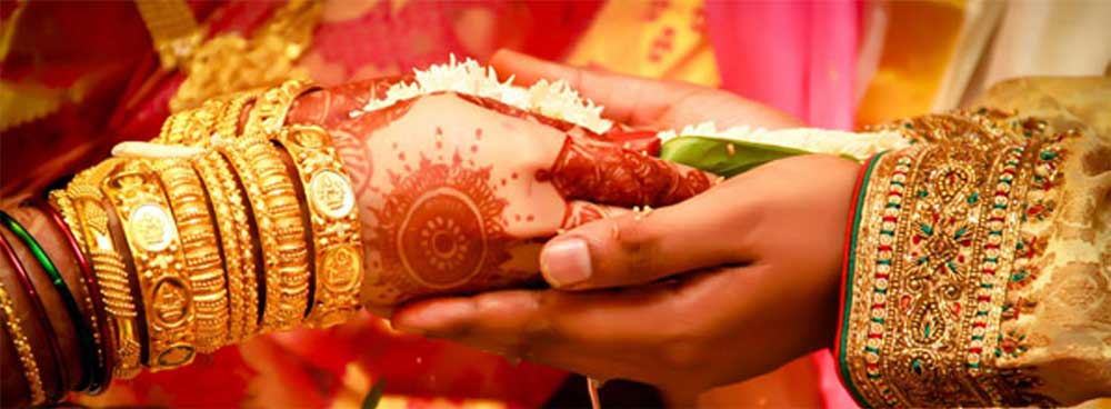 સુરતમાં સમૂહ લગ્નમાં દીકરીના પરિવારને મળશે, મેરેજ સર્ટિફિકેટ, ઇન્દિરા વિકાસપત્ર, કુંવરબાઇનું મામેરું અને સરકારી બોન્ડ