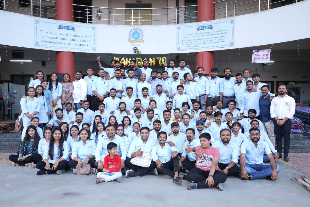 રોટરેકટ કલબ ઓફ સુરત (ઇસ્ટ) દ્વારા યોજાયેલા રક્તદાન કેમ્પમાં 1764 બ્લડ યુનિટ એકઠું કરાયું