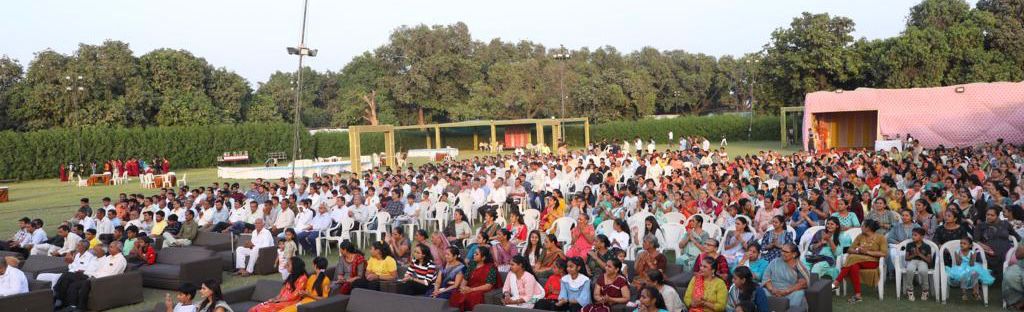 સુરતમાં કાથરોટીયા પરિવારના ત્રીજા સ્નેહમિલનમાં ડો. પ્રફુલ્લભાઈ શિરોયાનું સન્માન