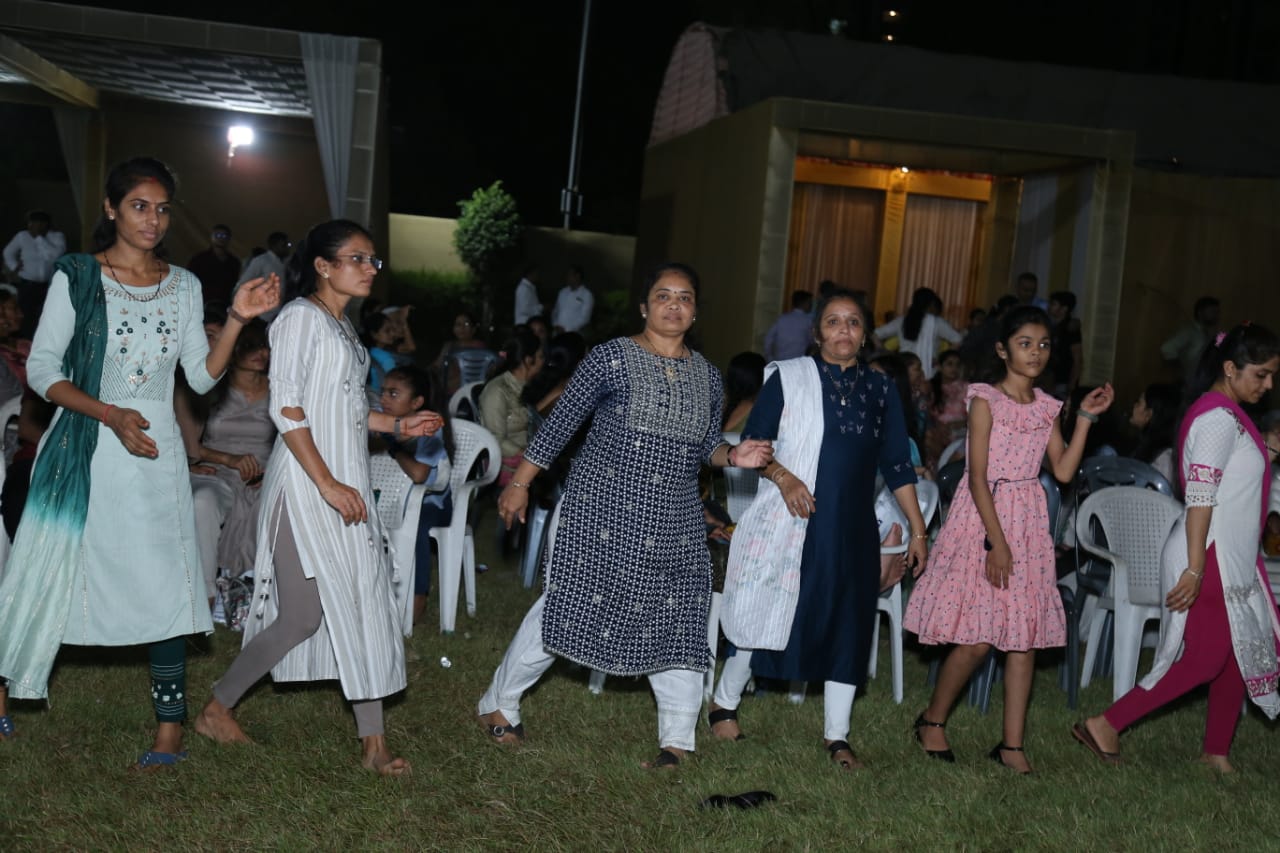 સુરત: લાડલી ફાર્મમાં સમસ્ત સાચપરા પરિવારનું 13મું સ્નેહમિલન યોજાયું