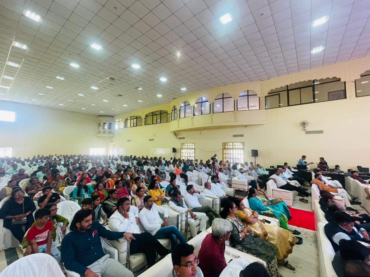 સરદારધામ યુવા તેજ-તેજસ્વીની સંગઠન દ્વારા સરદાર સાહેબના કારકિર્દીની શરૂઆતના સ્થળે 'યુવા સંવાદ' યોજાયો